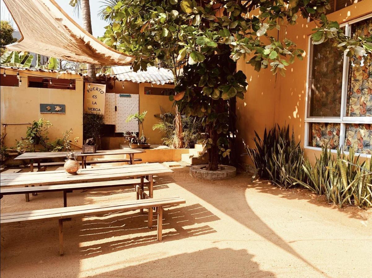 La Palmera Hostel Puerto Escondido  Buitenkant foto
